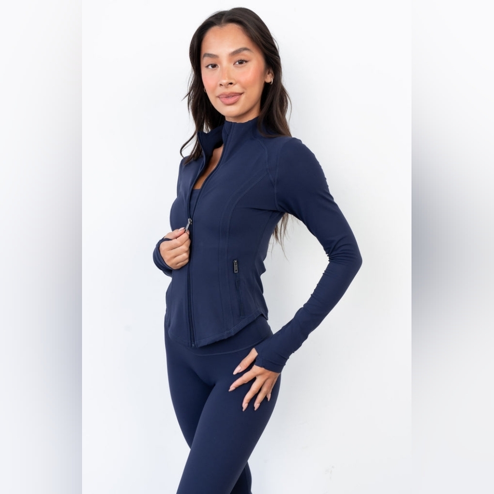 Vitality Cloud II Frame Jacket NEW Medium - Picture 2 of 5